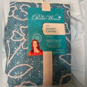 Brand New The Pioneer Woman Shower Curtain